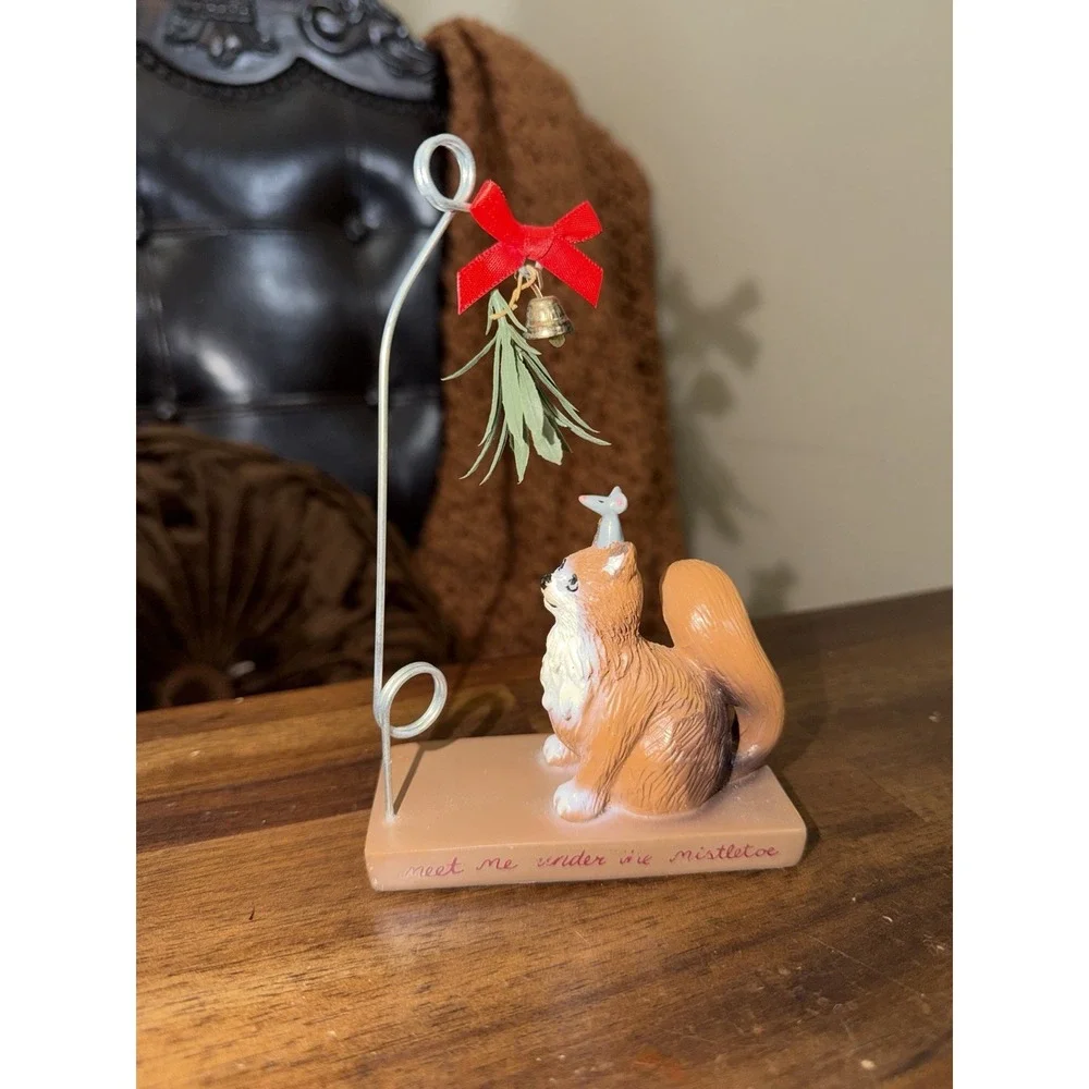 Christmas Cat Mouse Meet Me Under The Mistletoe 6